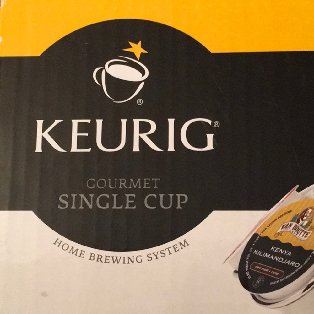 NWT, KEURIG GOURMET SINGLE CUP STAND. PRODUCTS NOT INCLUDED. STAINLESS STEEL .